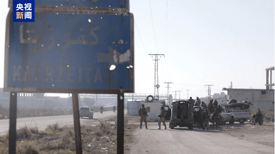 最新!叙政府军与反政府武装在哈马省交战!叙总统:将击败反政府武装