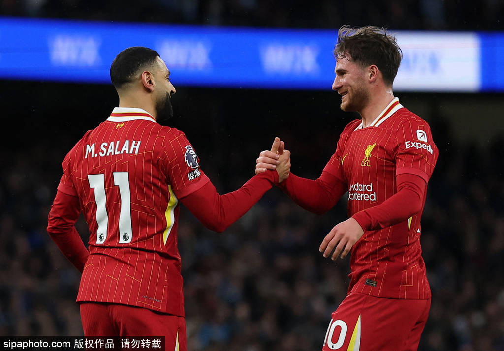 英超-萨拉赫索博互相传射 利物浦2-0双杀曼城11分领跑