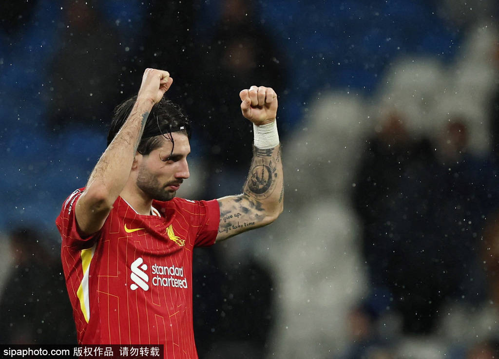 英超-萨拉赫索博互相传射 利物浦2-0双杀曼城11分领跑