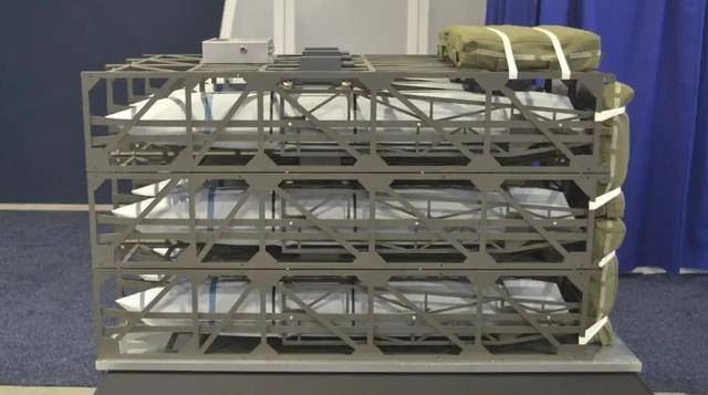 运-20大改“轰-20”,在南海上空成功投射导弹?可惜都是假的