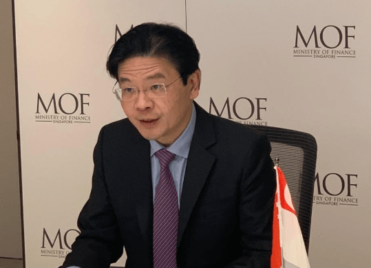 首次访华，行程细节曝光，直言“永远别赌中国输”，释放重磅信号