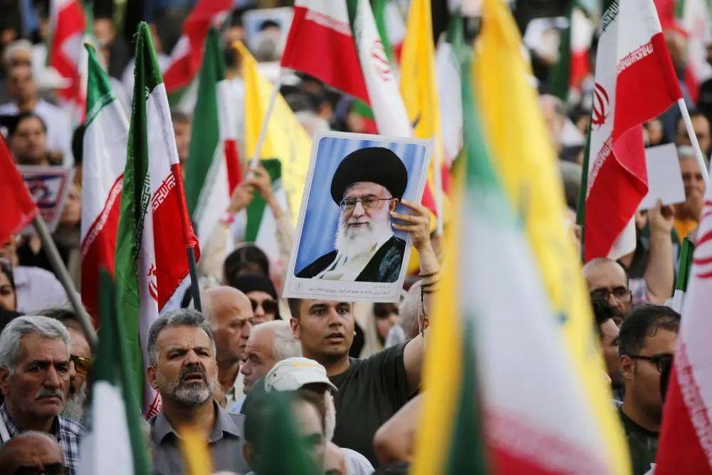 卡塔尔外交部披露,伊朗导弹来袭后接到特朗普电话,称以方愿意停火,请卡塔尔“劝和”伊朗