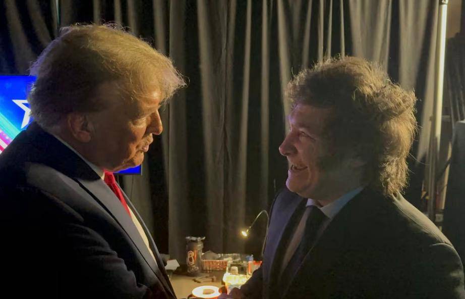 英国和阿根廷密谋南大西洋“抗中亲美”,回身看到马岛,又犹豫了