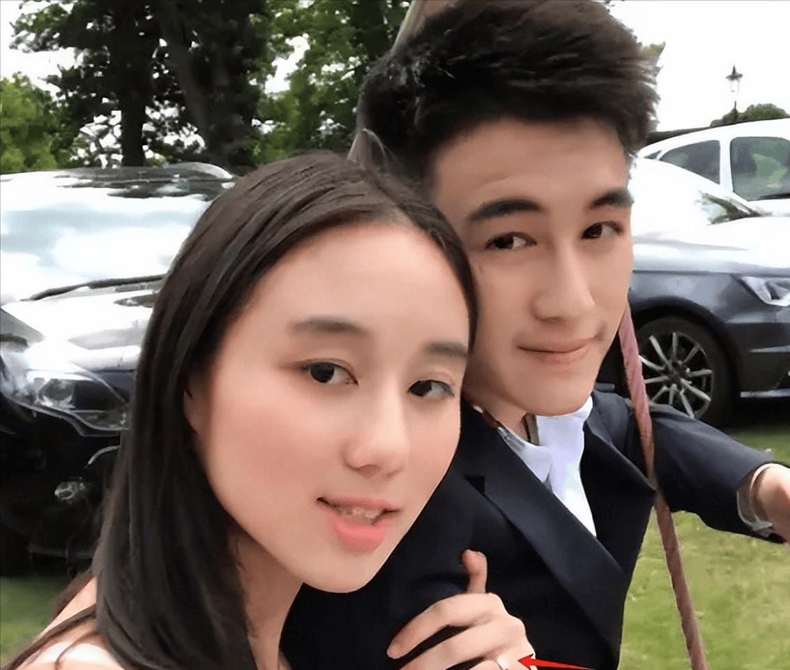 考古|何猷君五年3次辟谣私生子传闻,亲妹妹也卷入风波,本尊:这瓜连我也不懂