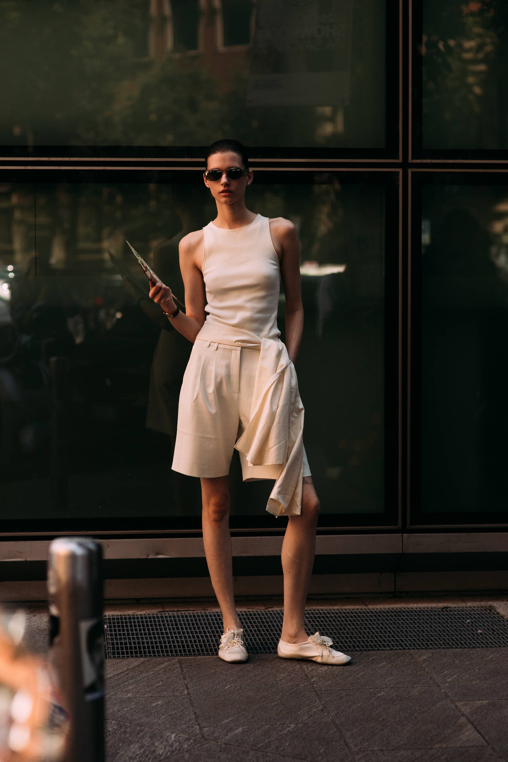 杨幂欧阳娜娜都爱穿的宽腿中裤,今夏火成这样啦?