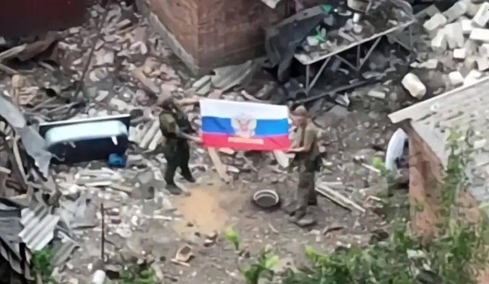 决战打响,乌克兰被爆逃兵40万,泽连斯基豪赌失败,大结局来了?