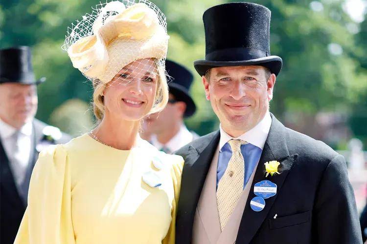 45岁离异带娃女护士嫁英国王室,比短剧更精彩!