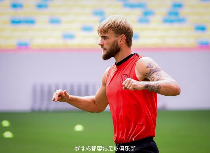 徐正源:明天是绝不能退缩的战役 全四川全成都球迷都期待这一刻