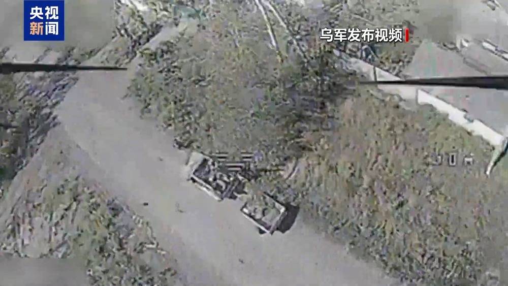 空袭再现!乌军156旅营区30次剧烈爆炸,无人机与导弹齐飞,1个旅被一举重创!
