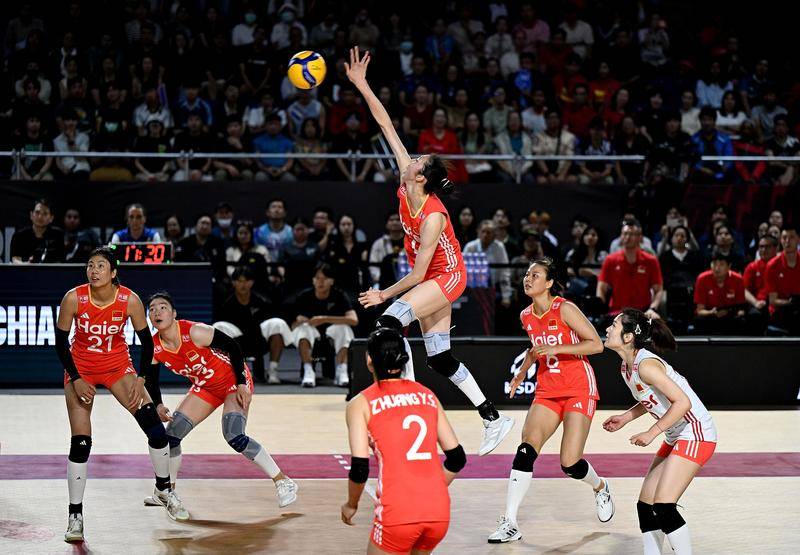 中国女排主帅赵勇:1/8决赛对阵法国队立足于自身发挥