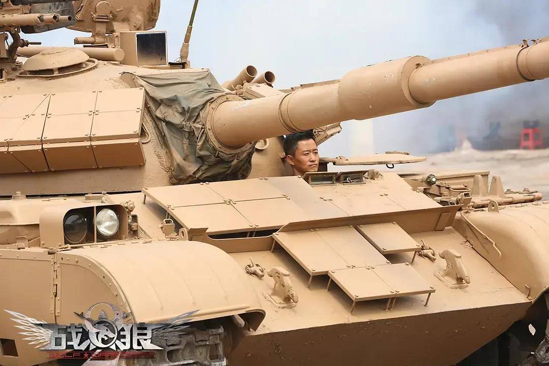 最近突然爆火采访!吴京:坦克没有后视镜的——为啥会被网友喷?