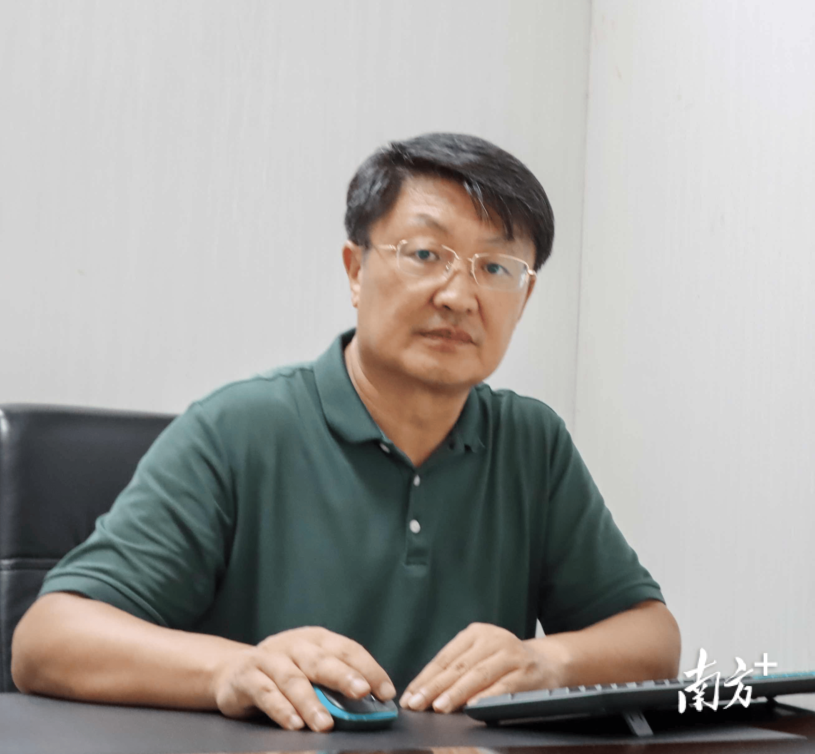 佛山市体育场馆中心主任郭益均: 世纪莲焕新登场迎“环保盛会”