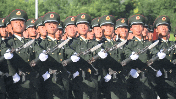 纪念大会即将开始!受阅部队已在长安街列阵,准备就绪