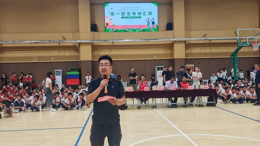 淄博市张店区龙凤苑中学初一级部军训会操展演圆满落幕
