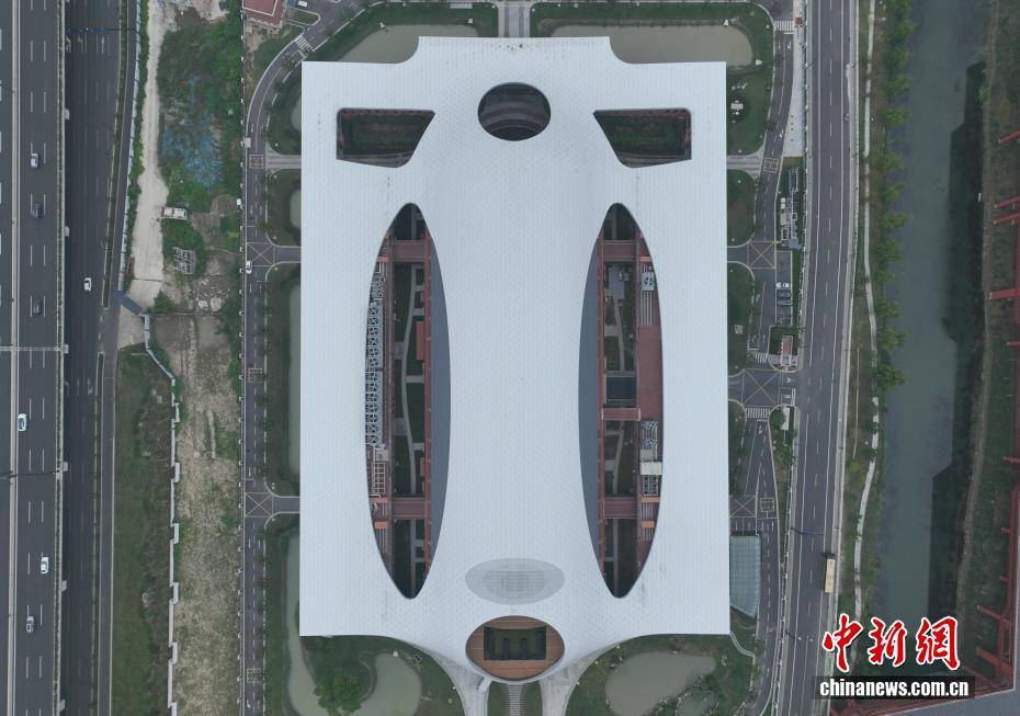 浙江杭州:世界容量最大的离心机启动