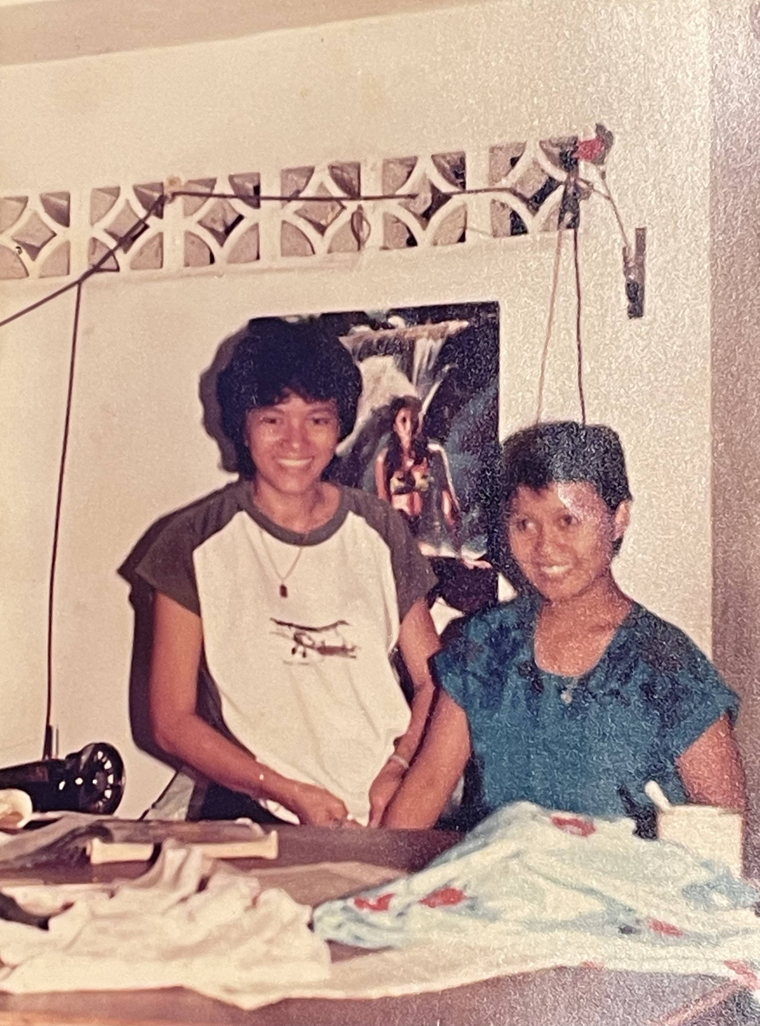 母亲葬礼上无名字 女儿写书为她“伸冤”