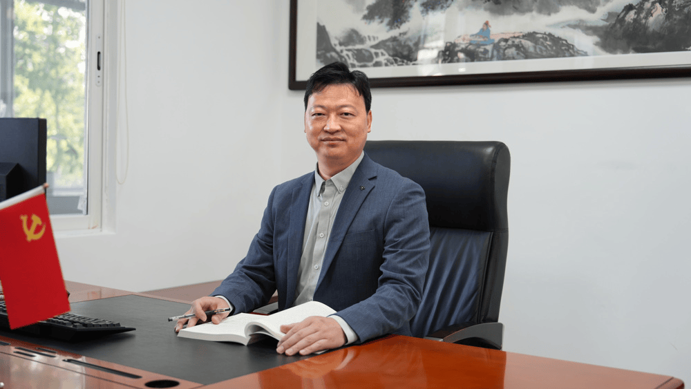 郑海明已任广州二中党委书记