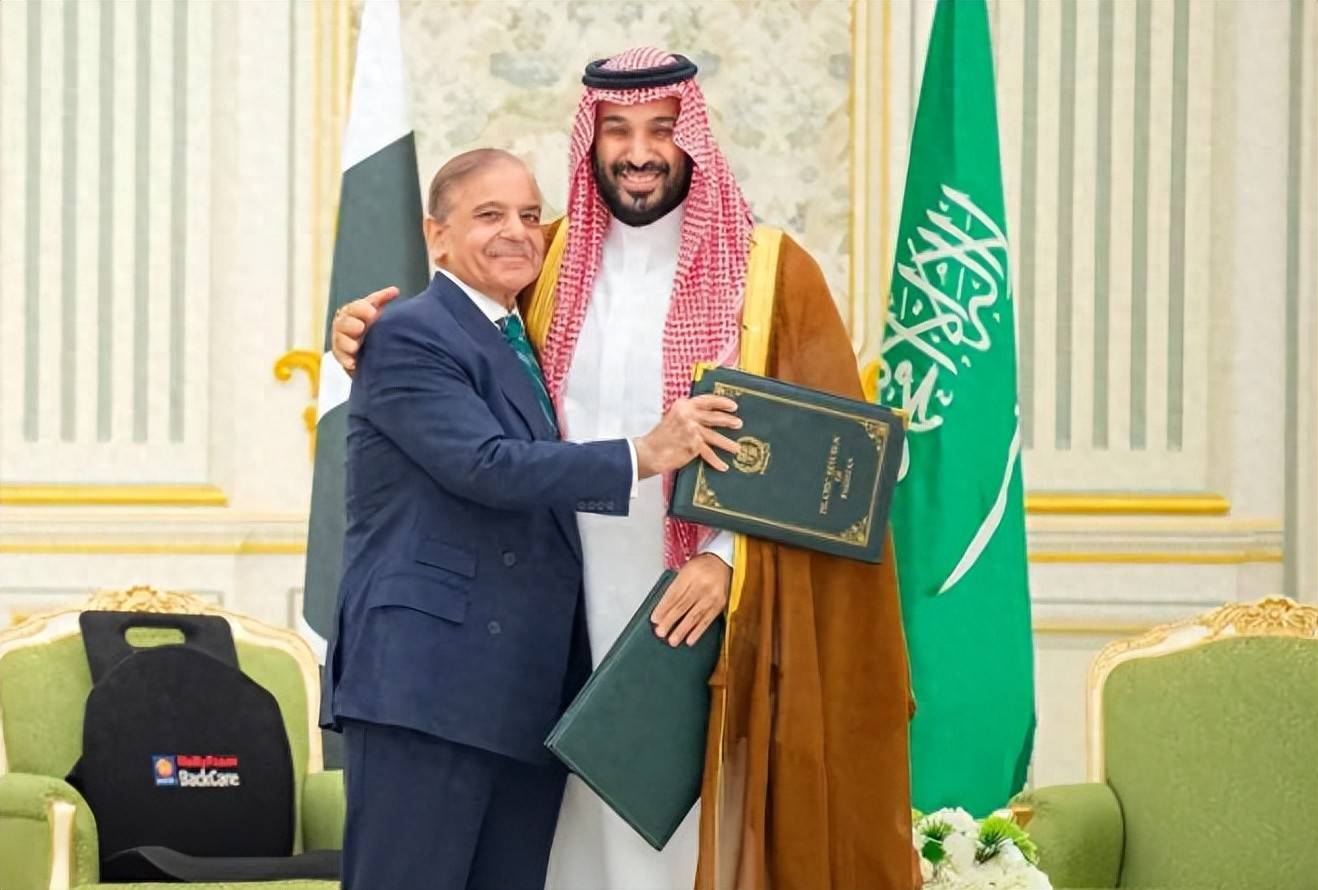 沙巴两国结盟后,沙特50亿美元打到巴基斯坦账户,优先购买歼35E和红旗-19