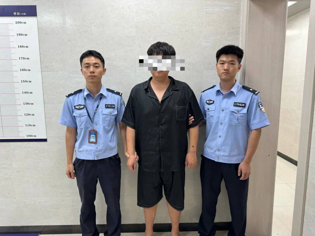 “我要举报我自己!”民警:拘了!