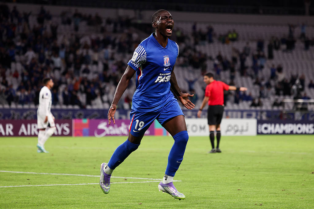 亚冠-阿苏埃破门+伤退路易斯替补建功 上海申花2-0首尔FC