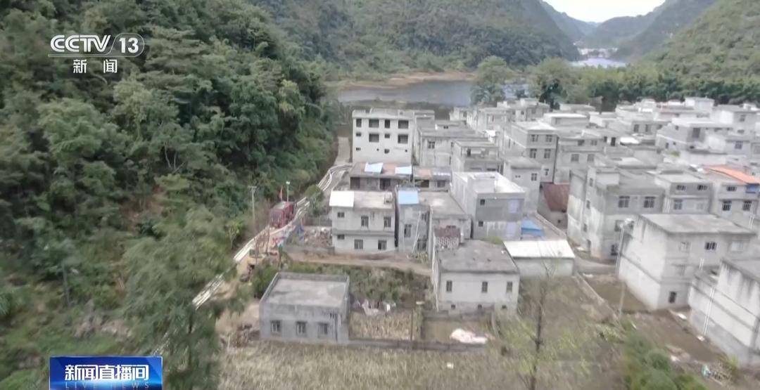 连续五天抽排 广西百色靖西市大力屯民房全部退水