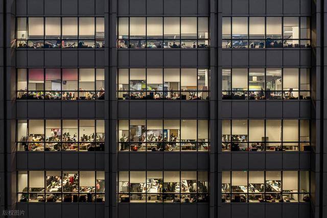 4000人已离职!奔驰有史以来最大规模裁员,有人拿到400多万